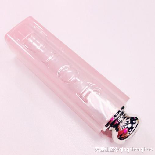 轻生活 小编告诉您：精致女生的经期必备<a href='http://www.aimai.cc/
' target='_blank'>好物推荐</a>