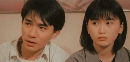 54岁温碧霞时尚走红毯！手镯加起来60万温碧泉，嫁银行总裁一生未孕