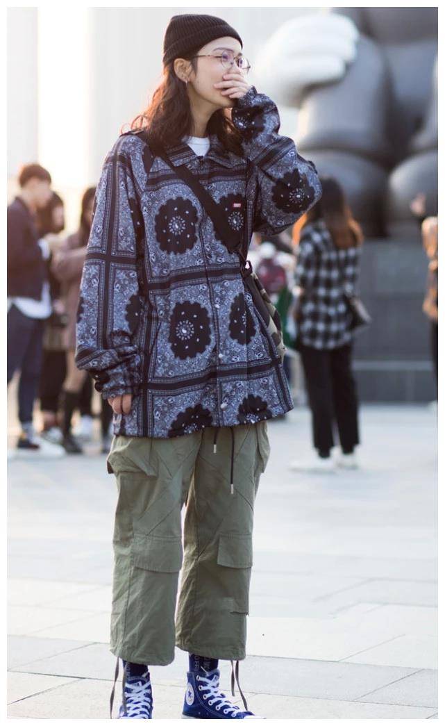 黑白色匡威该丢了匡威，赶紧集齐七彩色匡威潮爆街头，你拥有哪一款？
