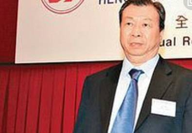 连续12年登上富豪榜昆铁卫生巾销量过万，却从不接受采访，用100多万卖卫生巾赚160亿