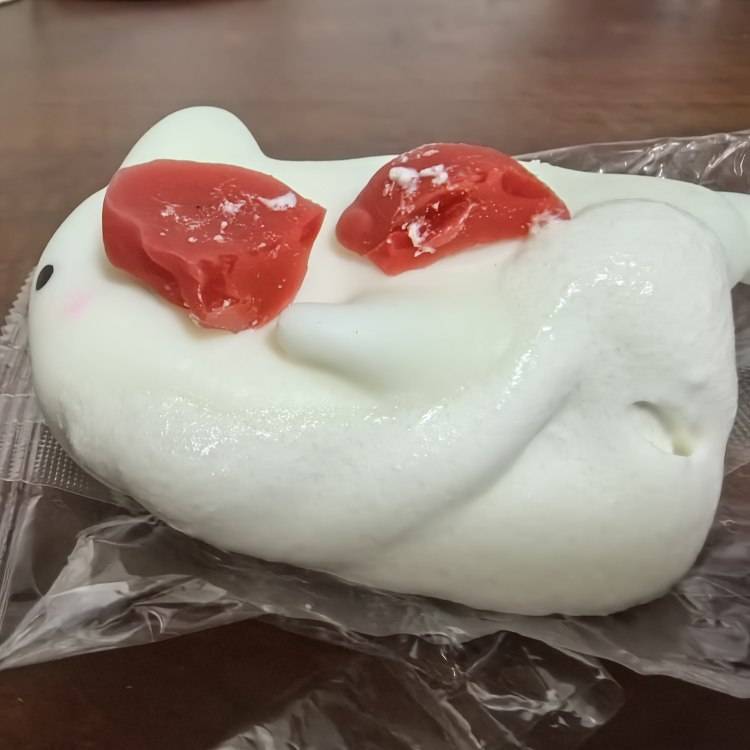 网红“情绪解药”捏捏玩具变“毒玩具”：香精味刺鼻玩具，送检样品甲醛超标40多倍
