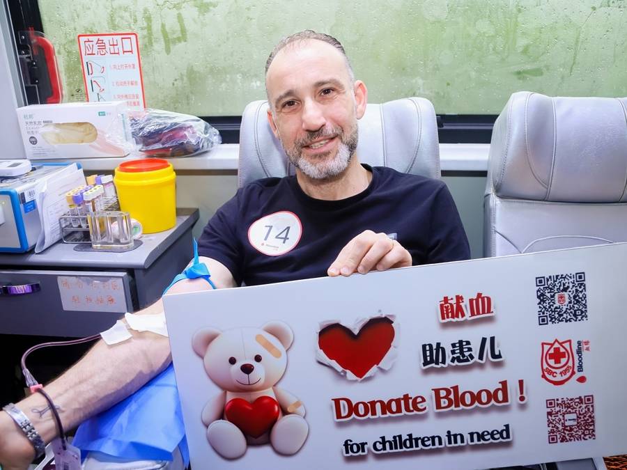 儿童节的“热血之约”礼物，这群外籍人士为患儿送上“生命的礼物”