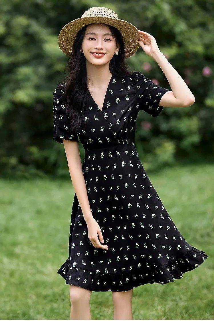 春夏裙子，女人要拥有的4条裙子！！